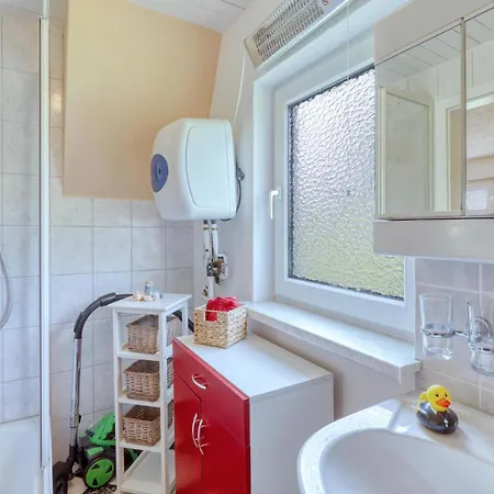Holiday home Beautiful In With Kitchen